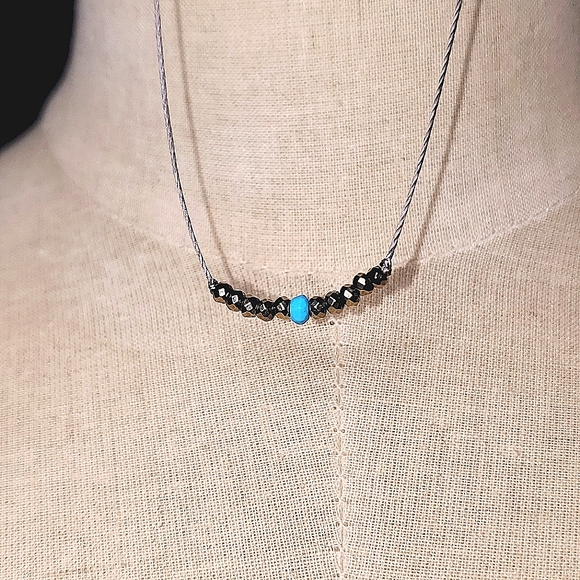 minimal turquoise necklace - Picture 7 of 8